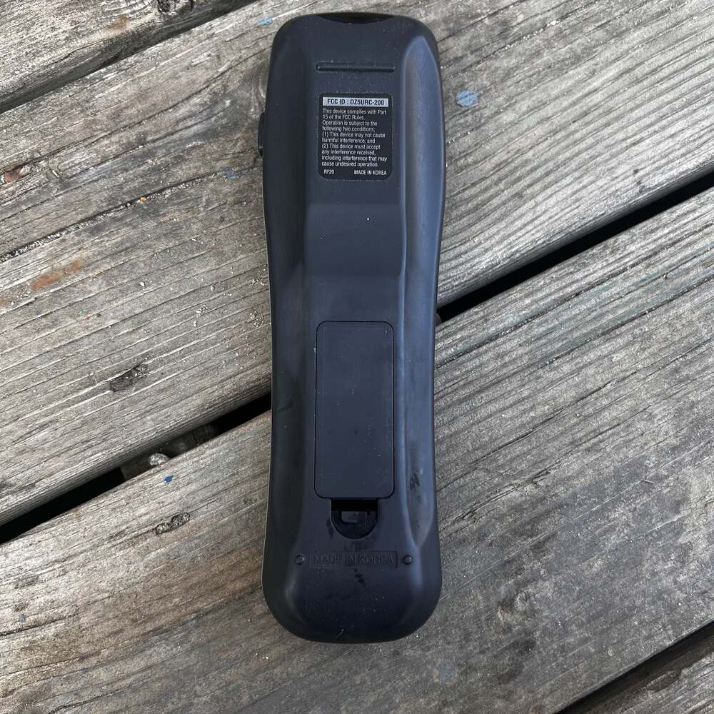 Universal Remote Control RF20 MasterControl Advanced Learning Remote - Picture 2 of 5